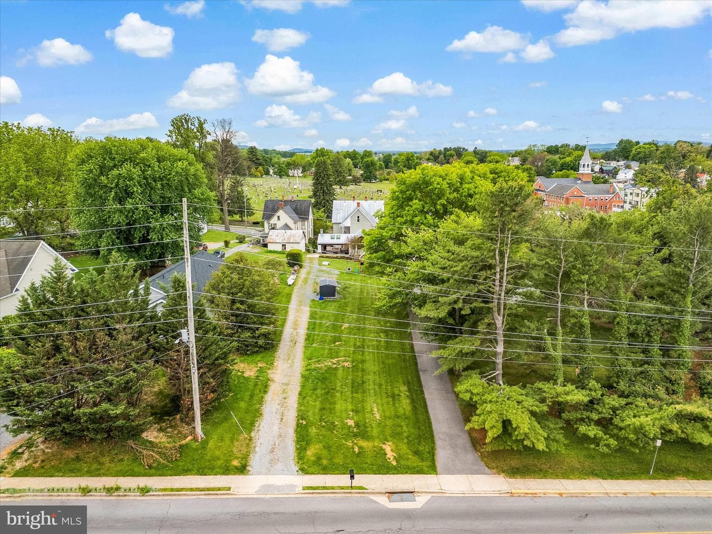 19 E Main Street photo 125