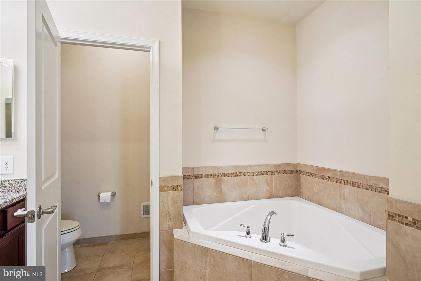6947 Country Club Terrace photo 26
