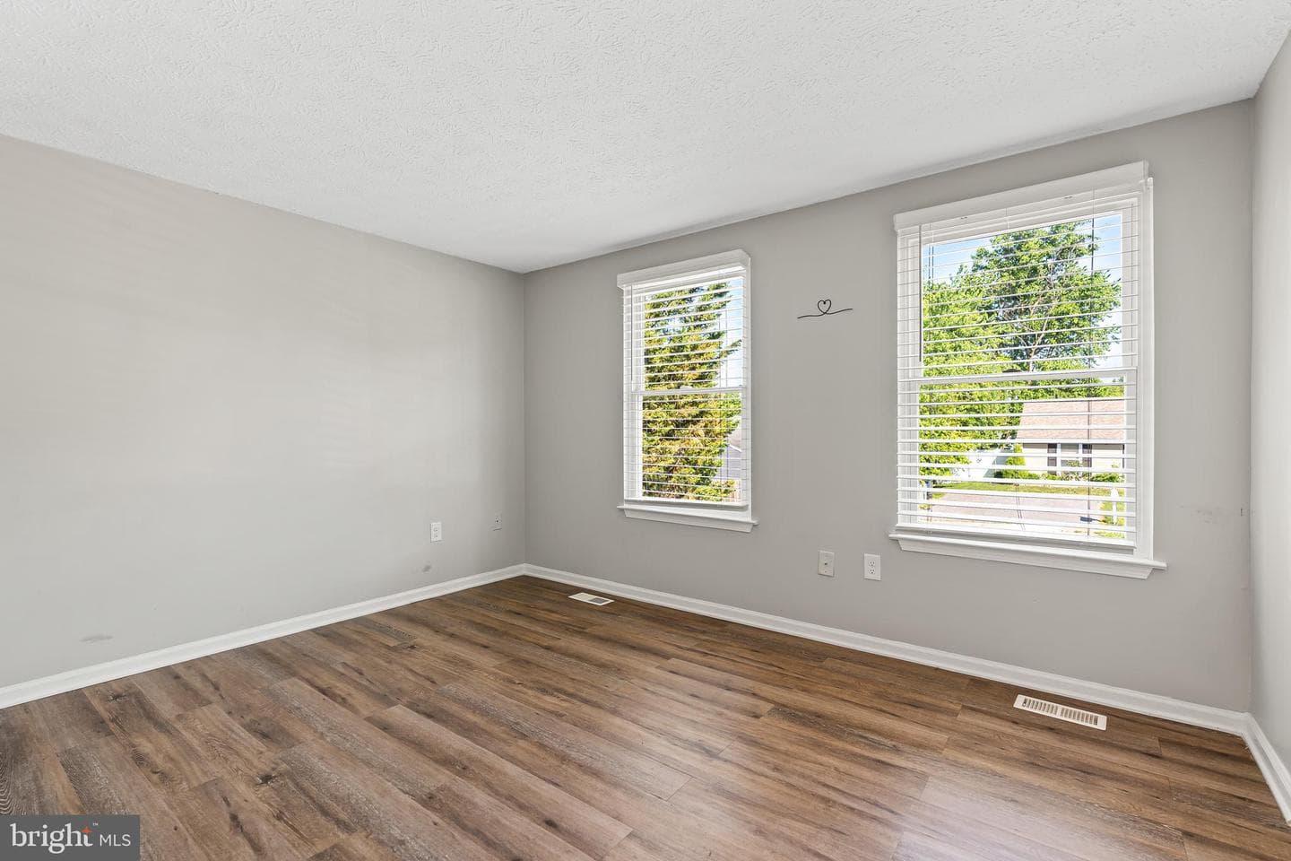 402 Cranberry Court photo 11