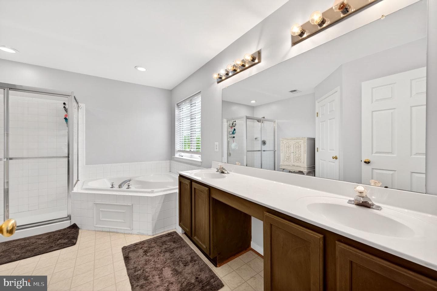 8 N Pointe Terrace photo 33
