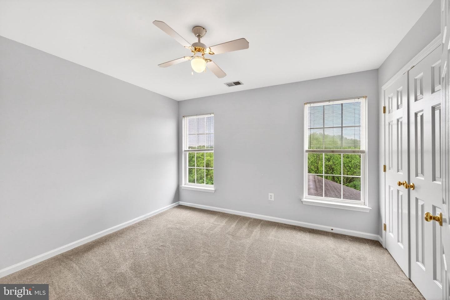 8 N Pointe Terrace photo 39