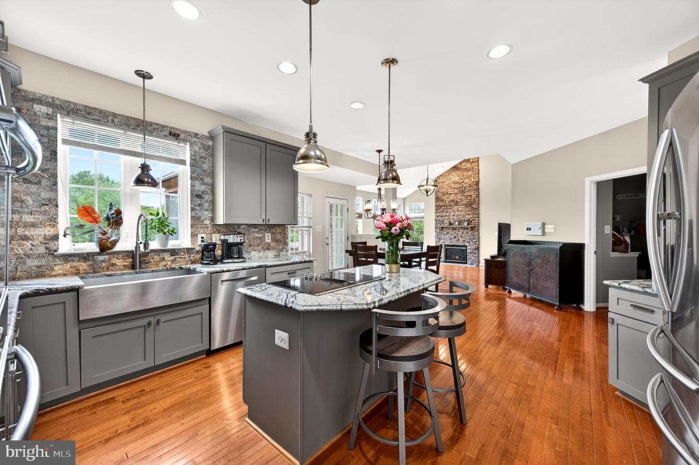8 N Pointe Terrace photo 6