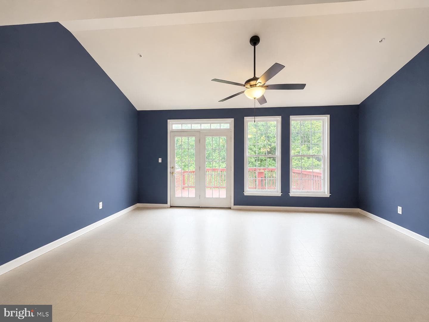 3544 Winthrop Lane photo 4
