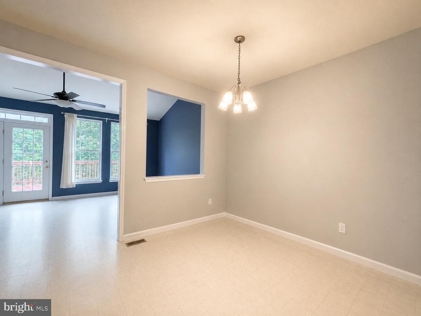 3544 Winthrop Lane photo 6