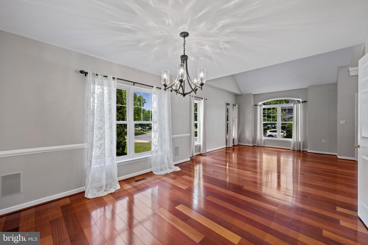 5655 Vineyard Court photo 17