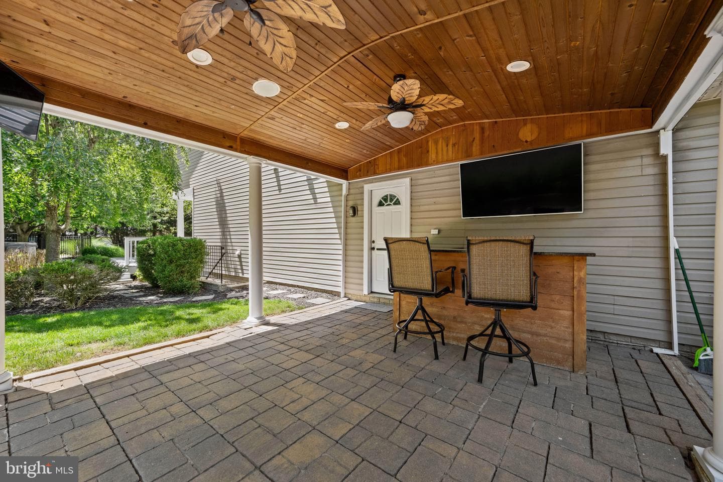 5655 Vineyard Court photo 9