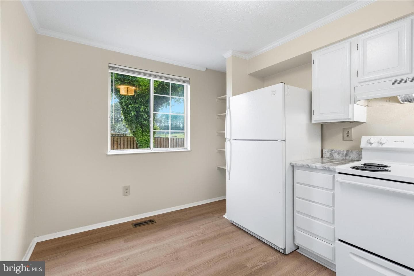 180 Fairfield Drive photo 24
