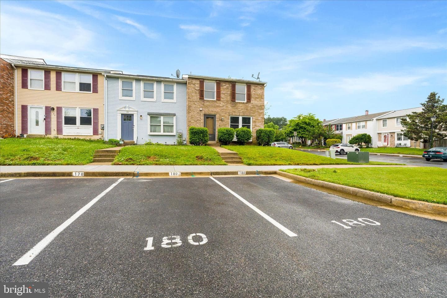 180 Fairfield Drive photo 4