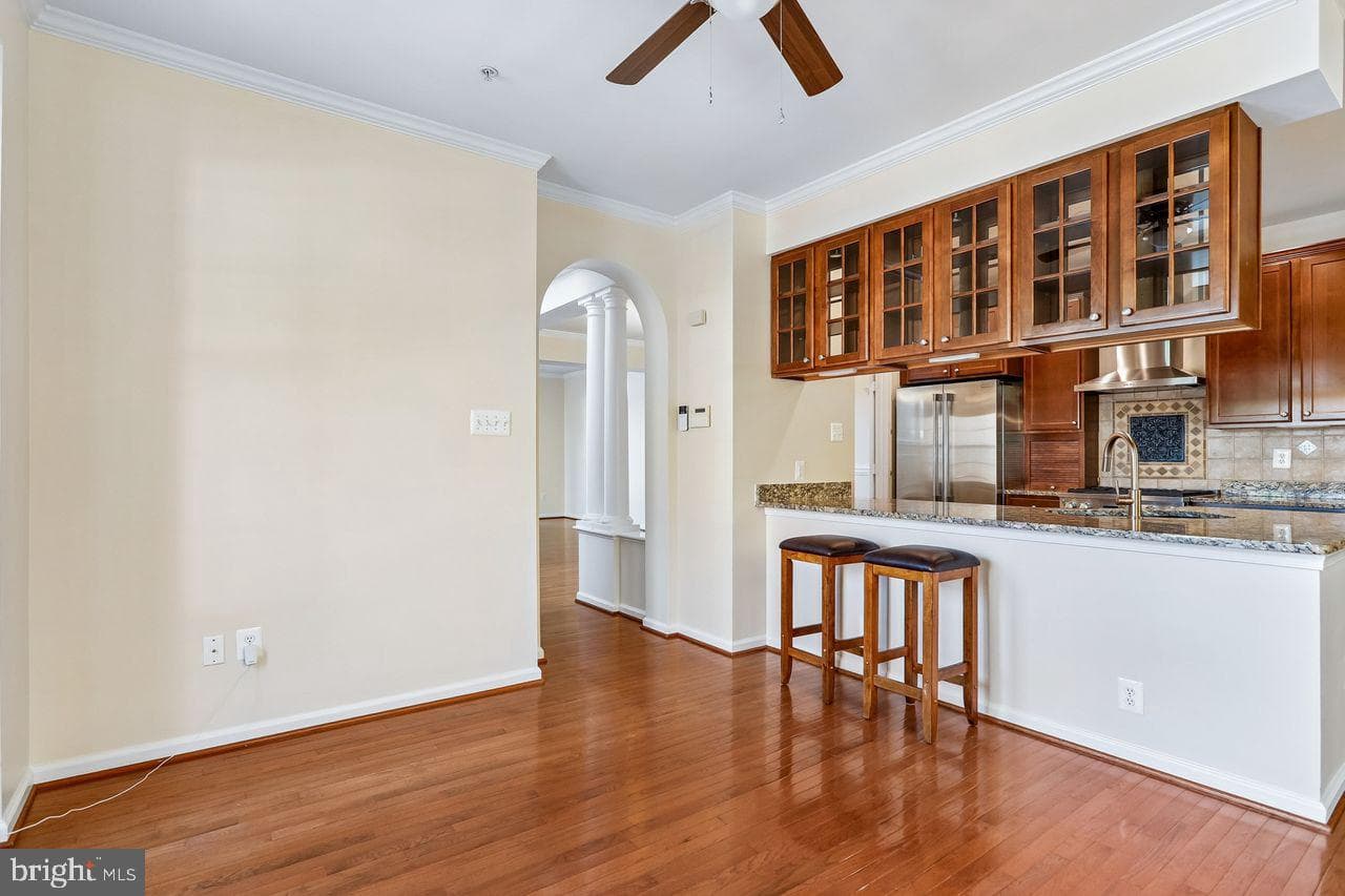 2531 Island Grove Boulevard photo 4