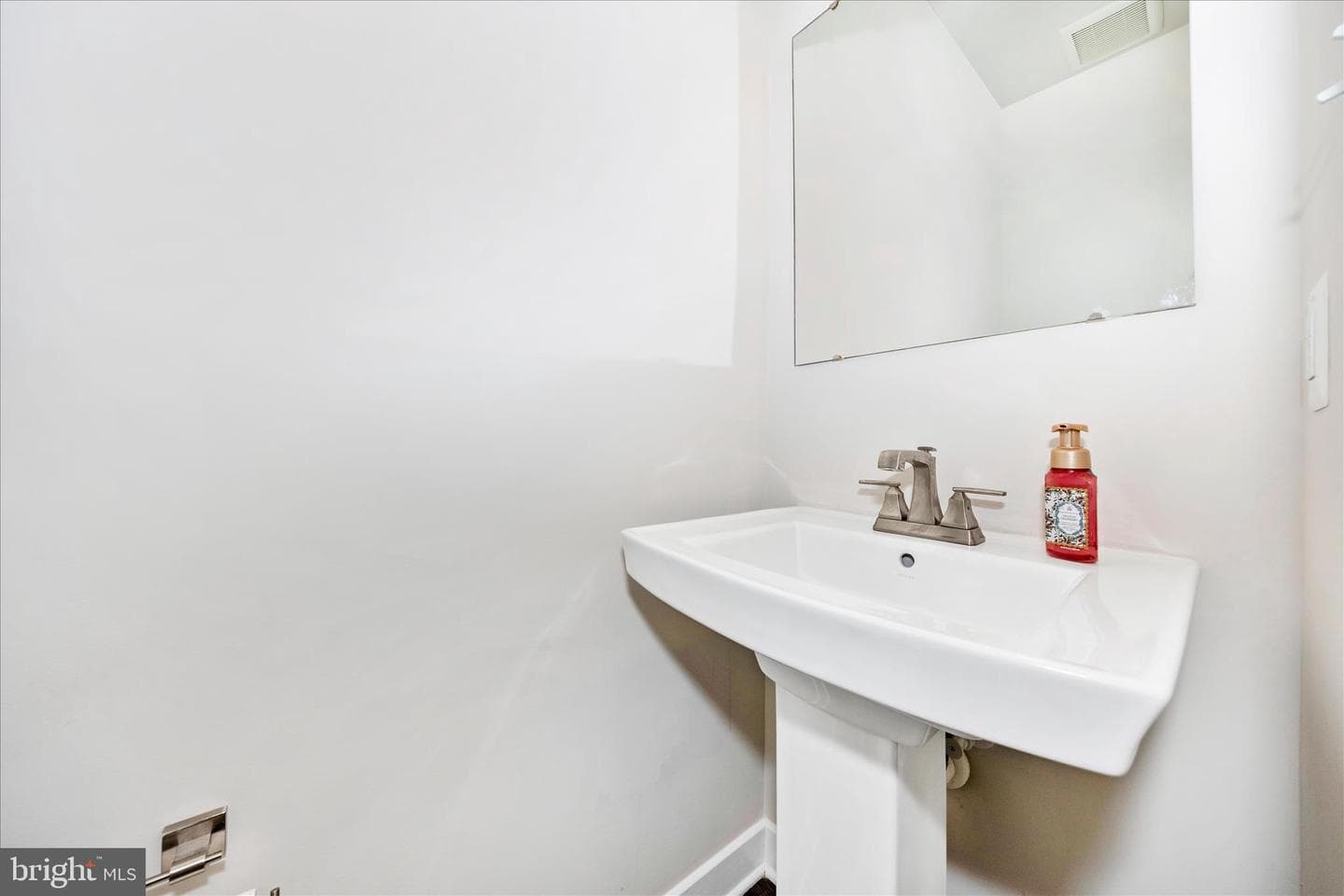10726 Lamoka Lane photo 13