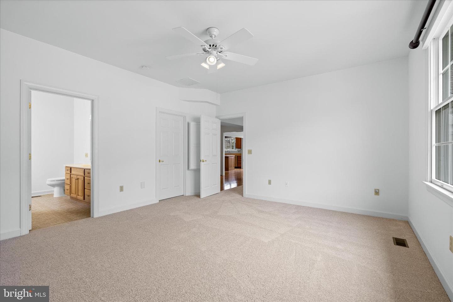 2 Derr Lane photo 31