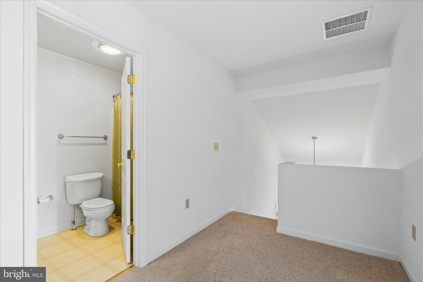 2 Derr Lane photo 38