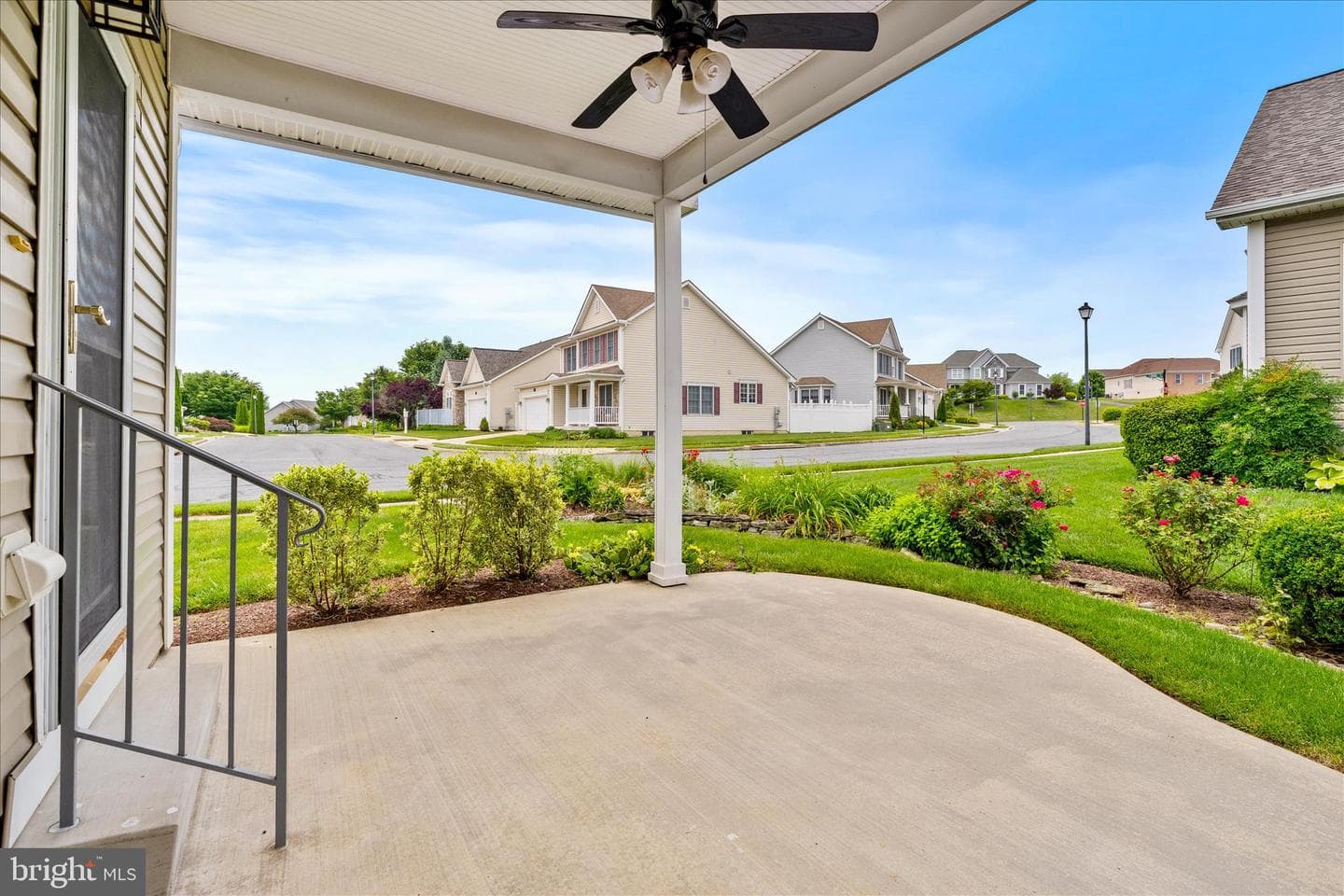 2 Derr Lane photo 51