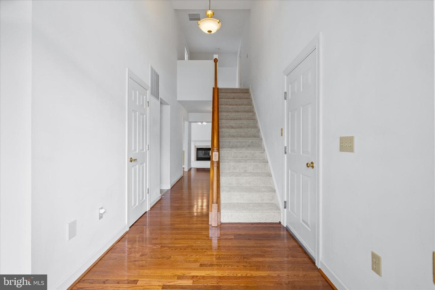 2 Derr Lane photo 7