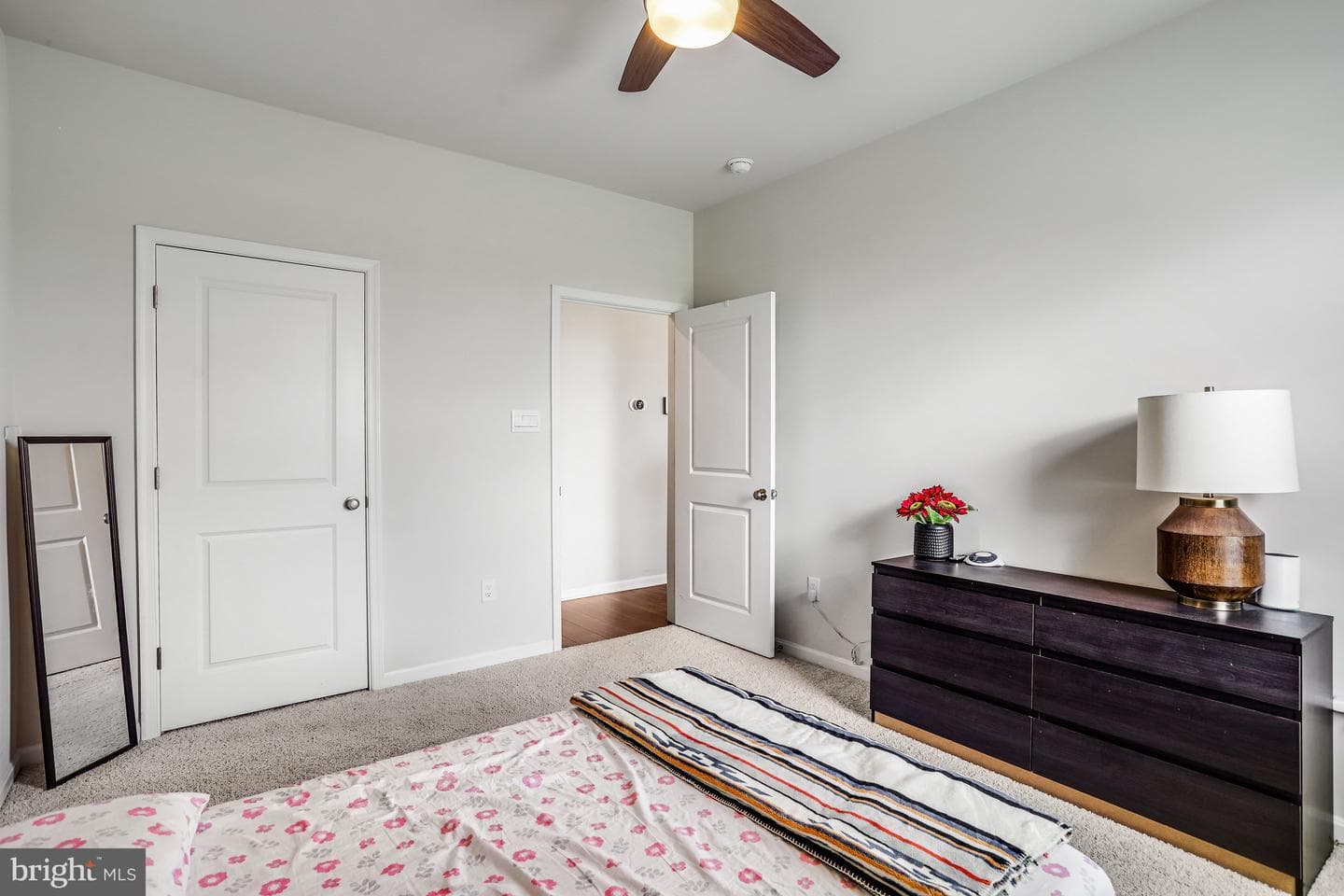 504 Carroll Walk Ave photo 35