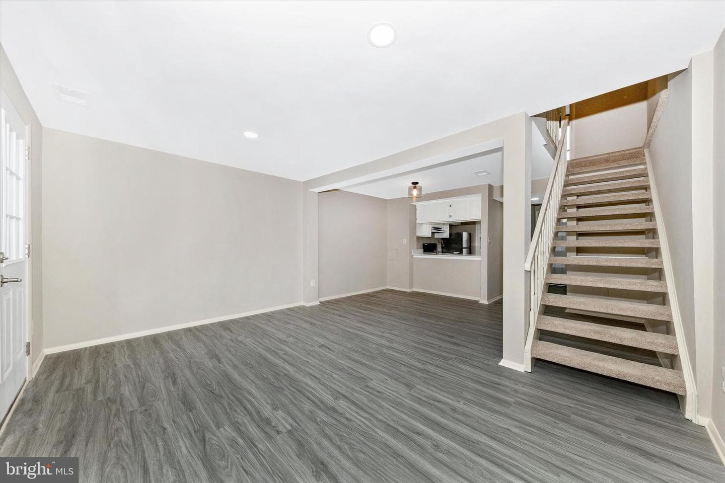 5818 Drawbridge Court photo 18