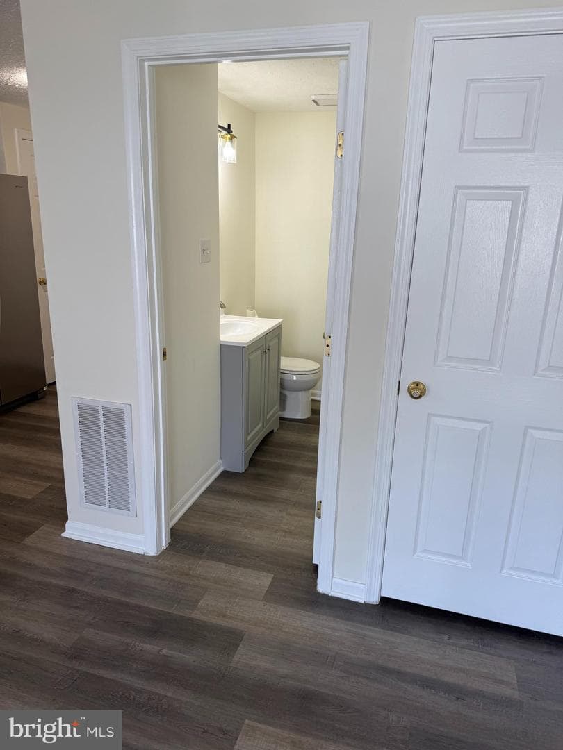 589 Boysenberry Lane photo 8