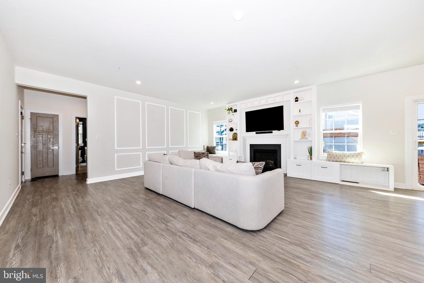10963 Tavern Lane photo 7