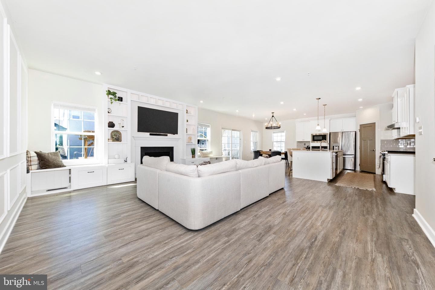 10963 Tavern Lane photo 8