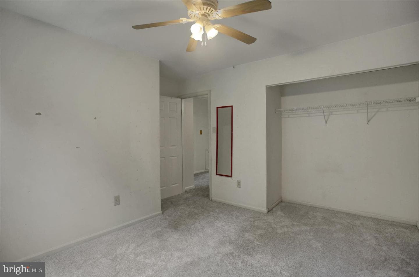 210 Burlington Avenue photo 22