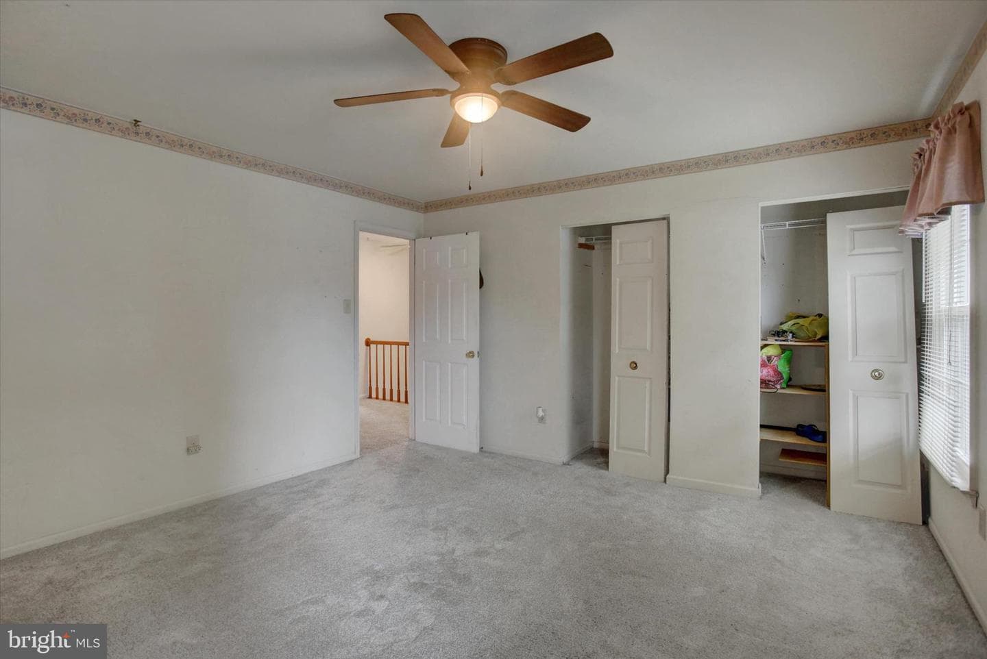 210 Burlington Avenue photo 26