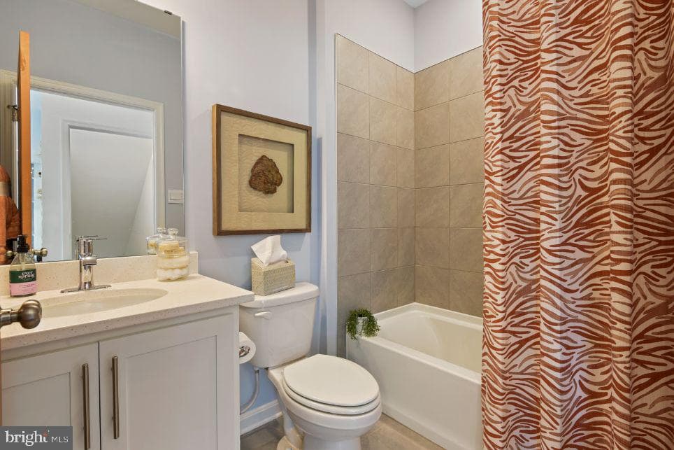 472 Ensemble Way photo 15