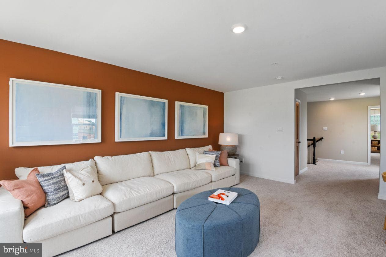 472 Ensemble Way photo 24