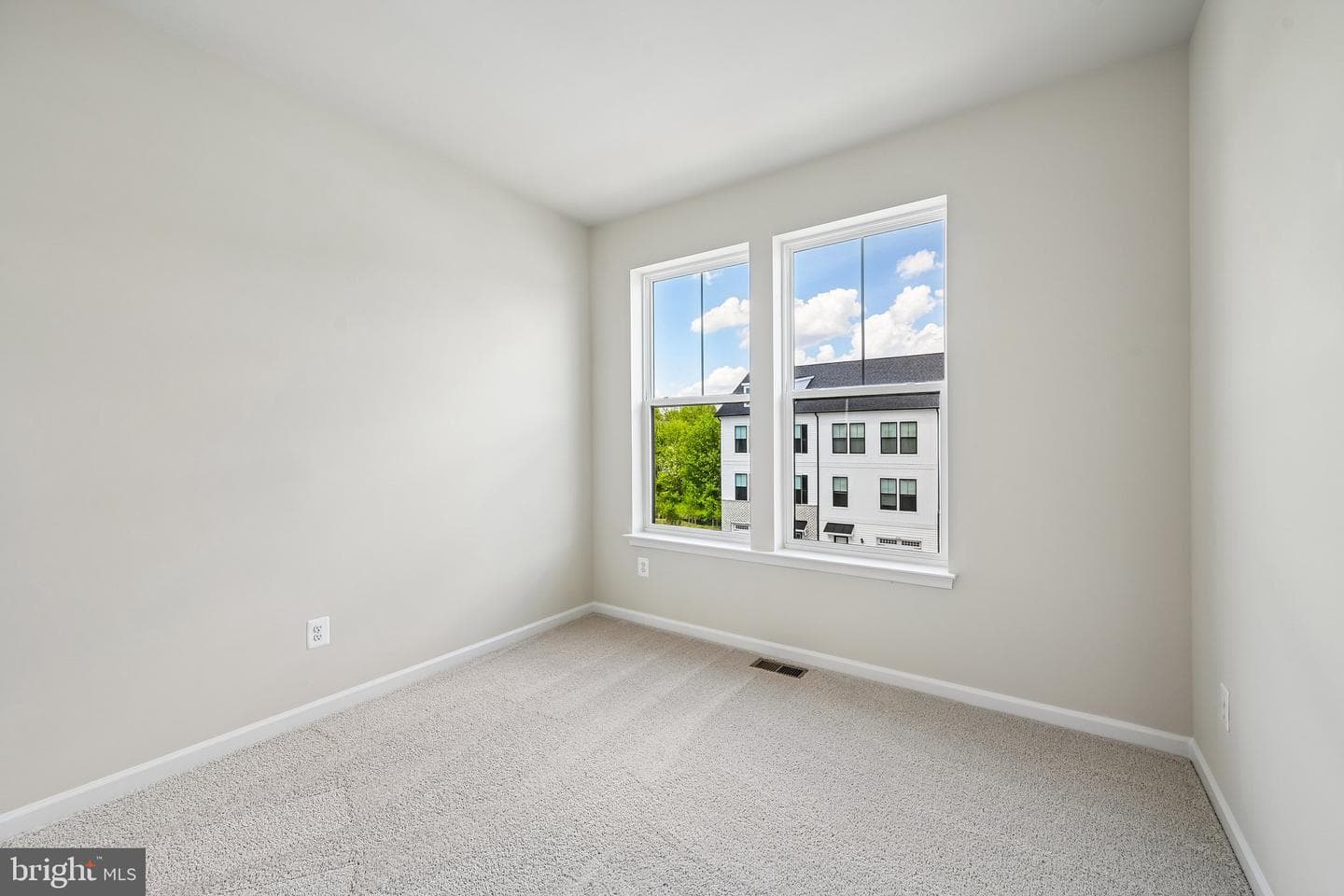 2109 Peace Lily Lane photo 36
