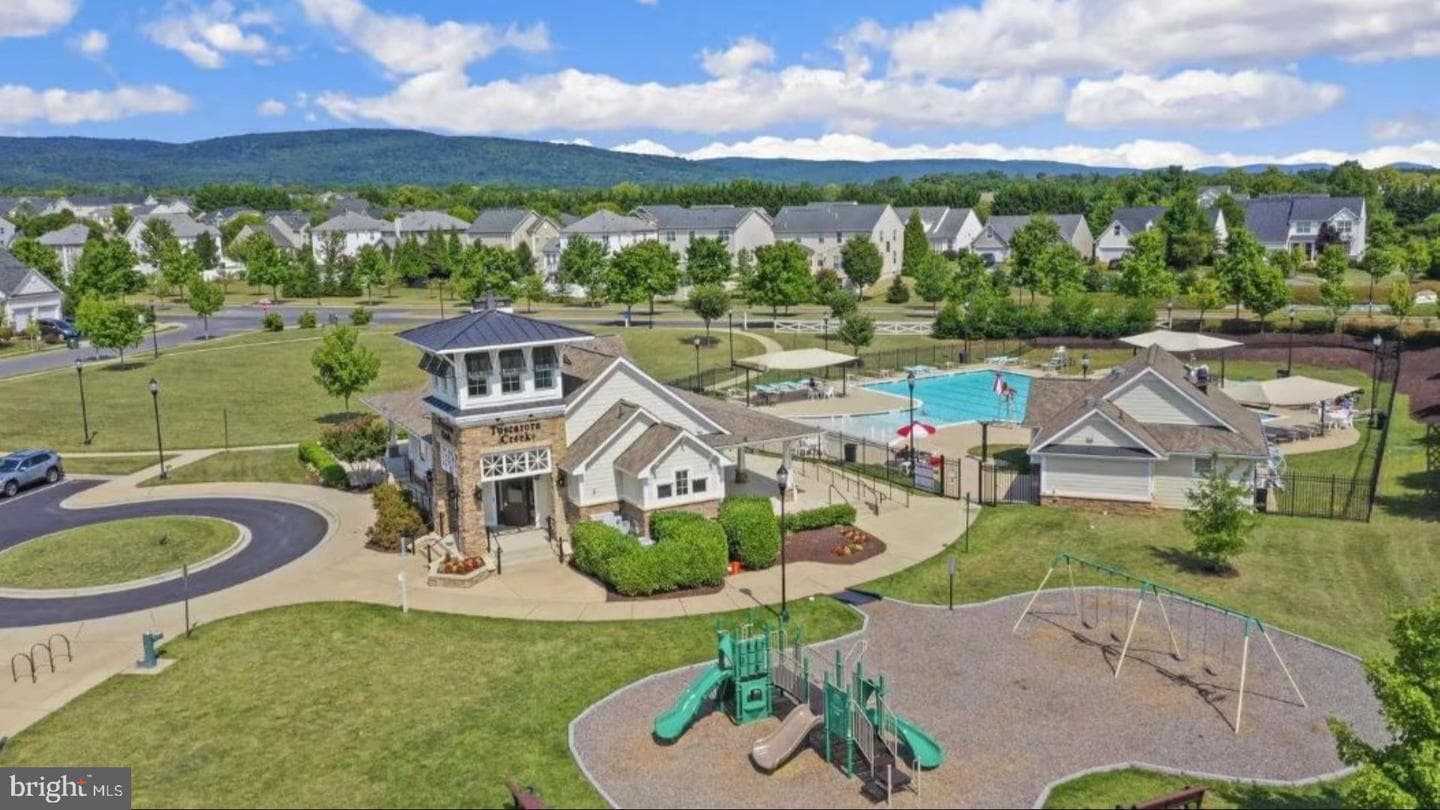 2109 Peace Lily Lane photo 47
