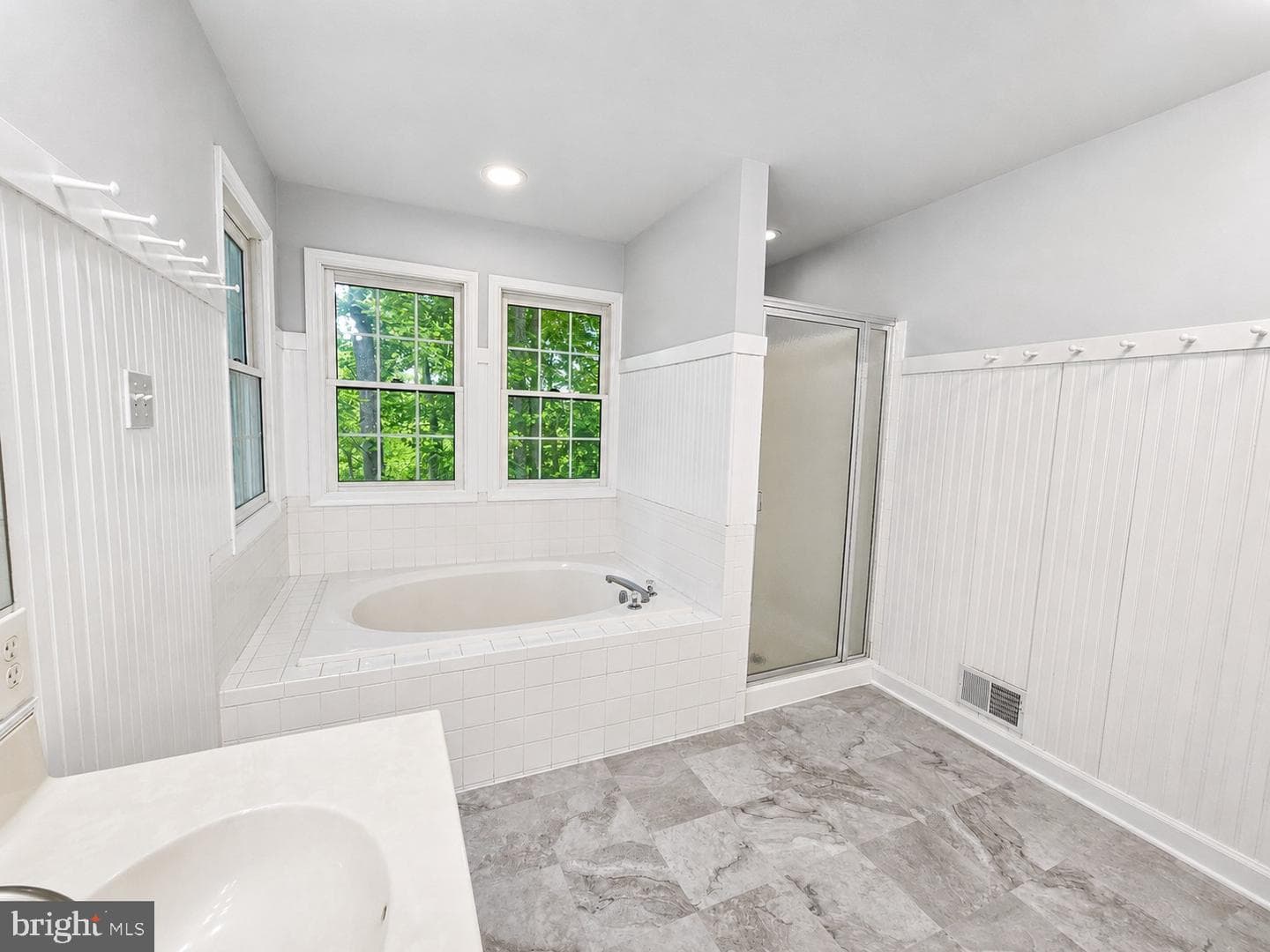 10918 Oakcrest Circle photo 44