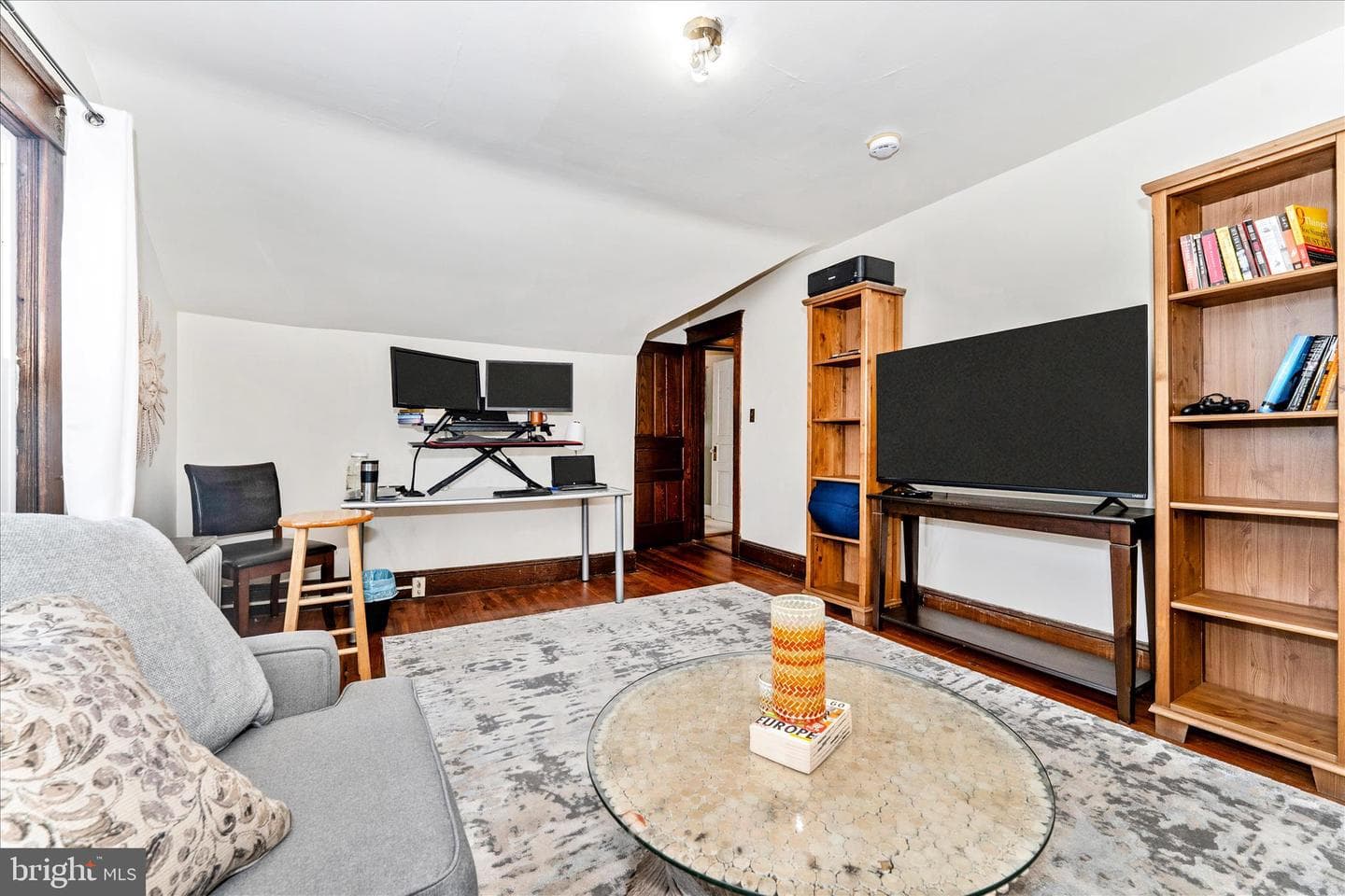 276 W 5th Street photo 35