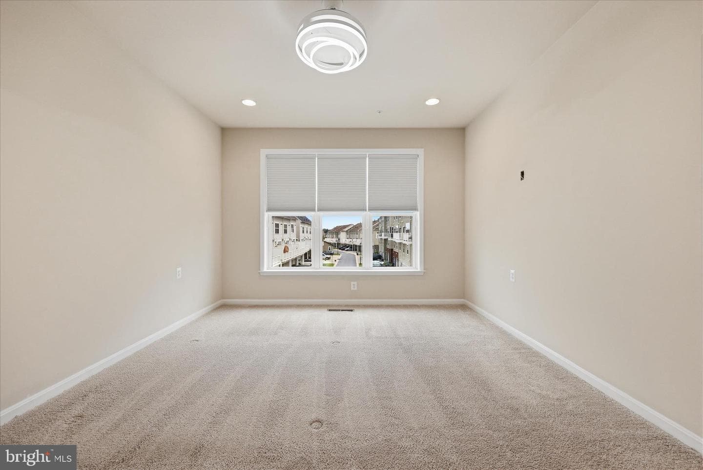 1090 Holden Road photo 18