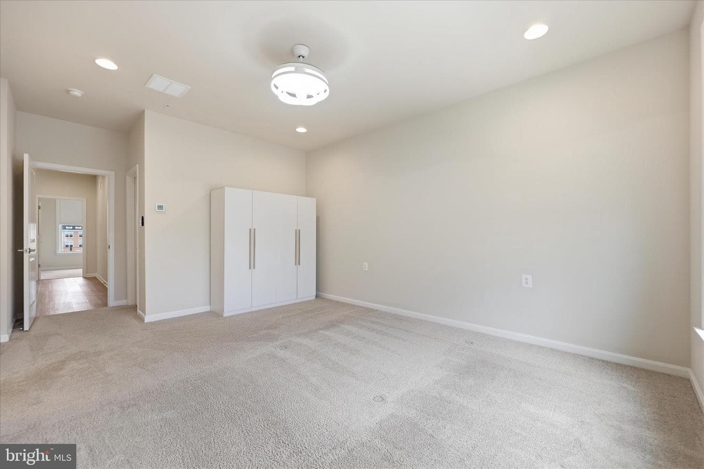 1090 Holden Road photo 20