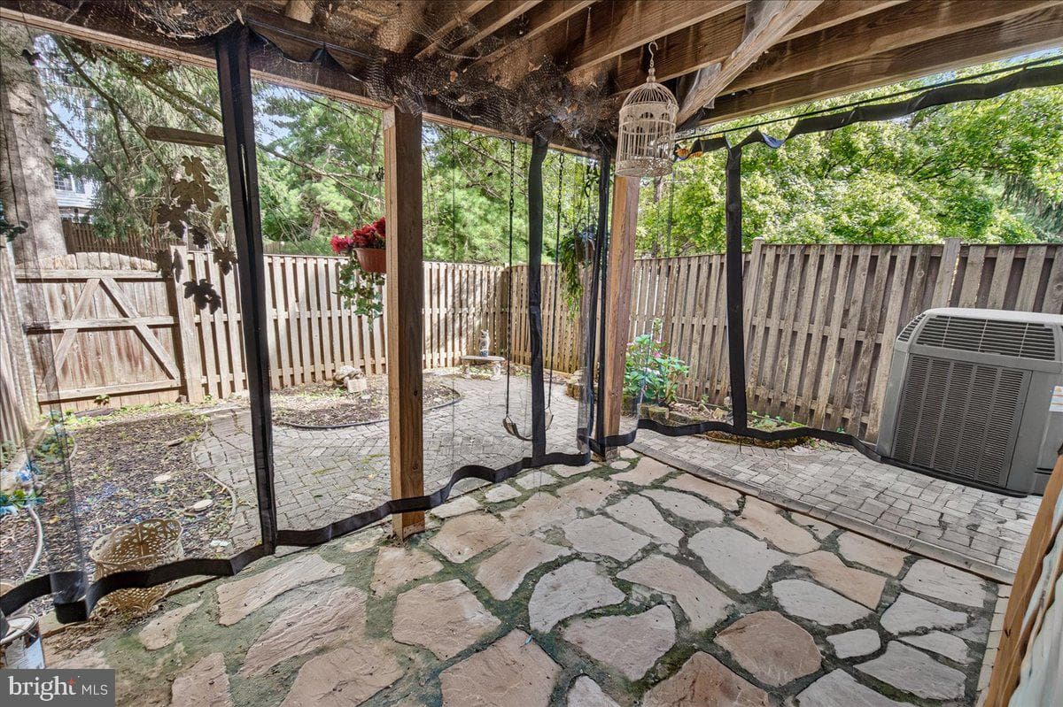 112 Toll House Court photo 39