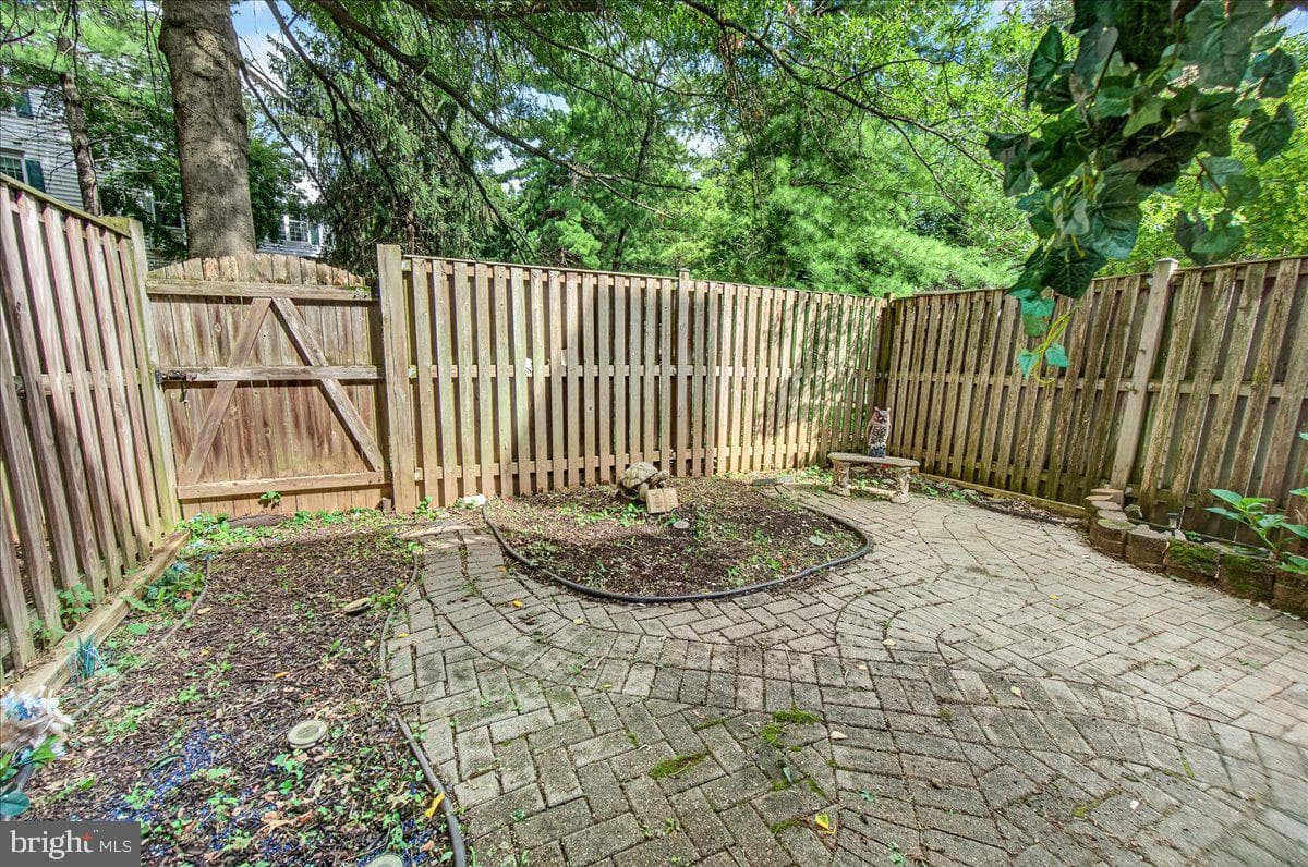 112 Toll House Court photo 41