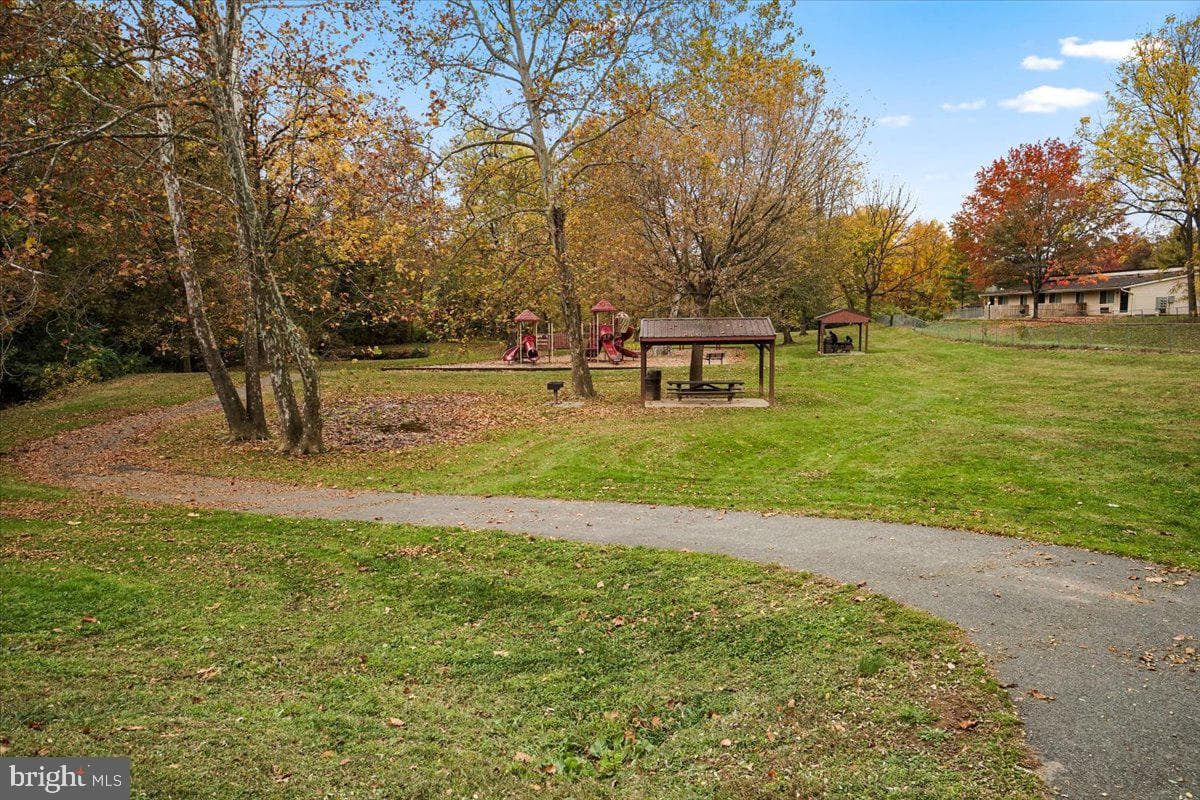 112 Toll House Court photo 53