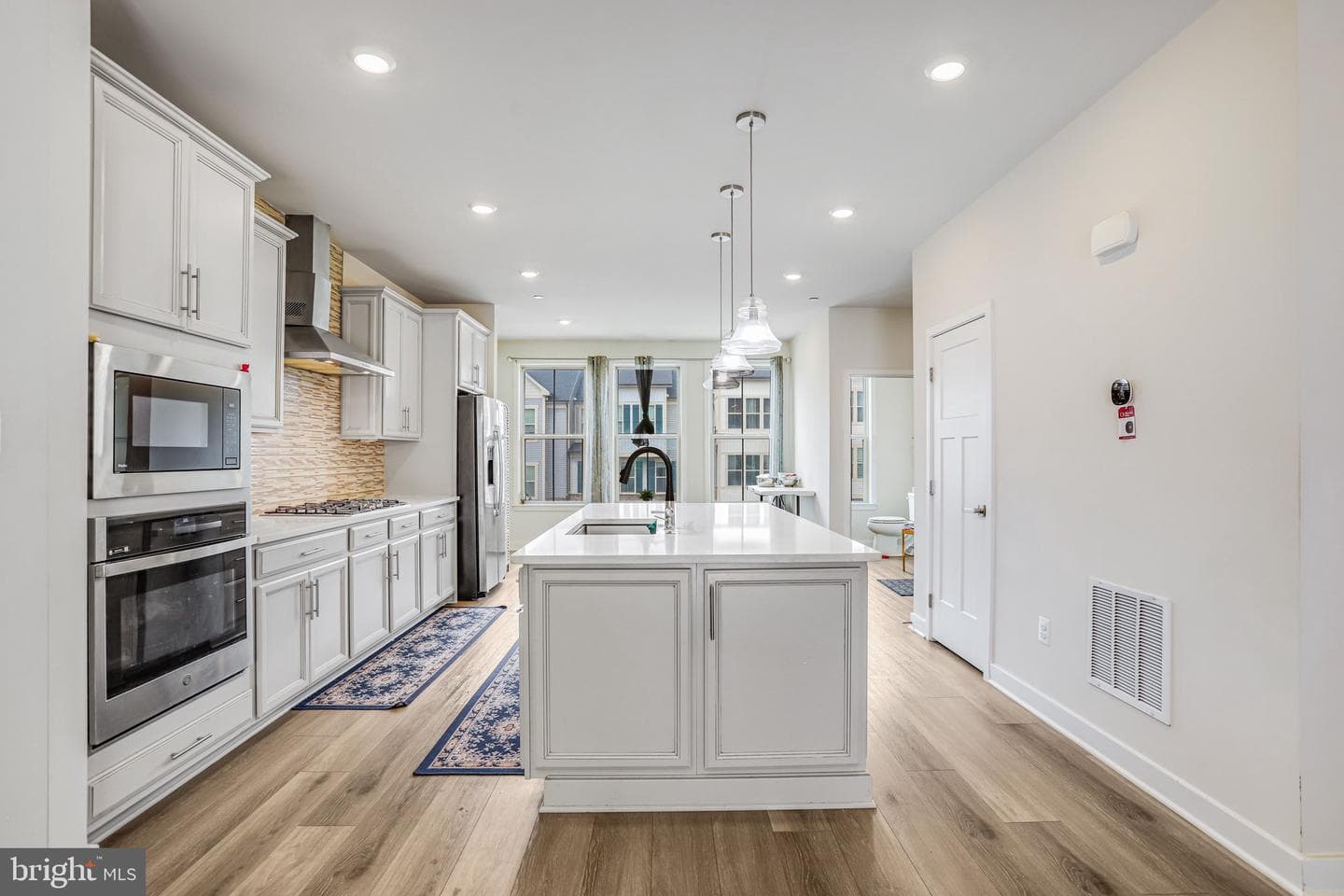 10107 Bluegill Street photo 4