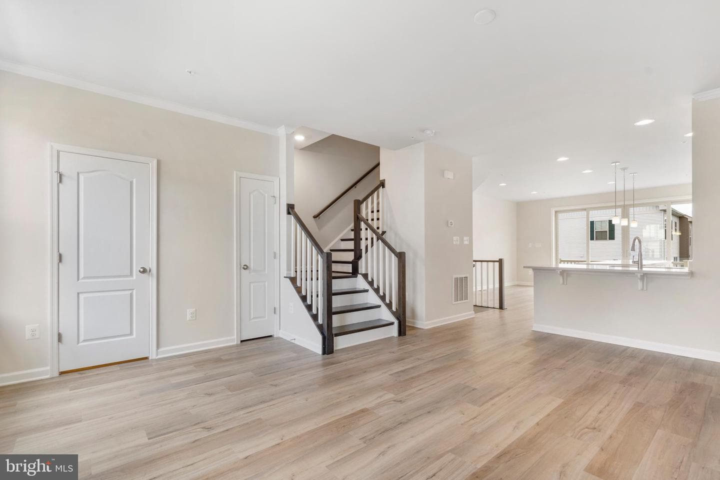 5872 Bella Marie Way photo 3