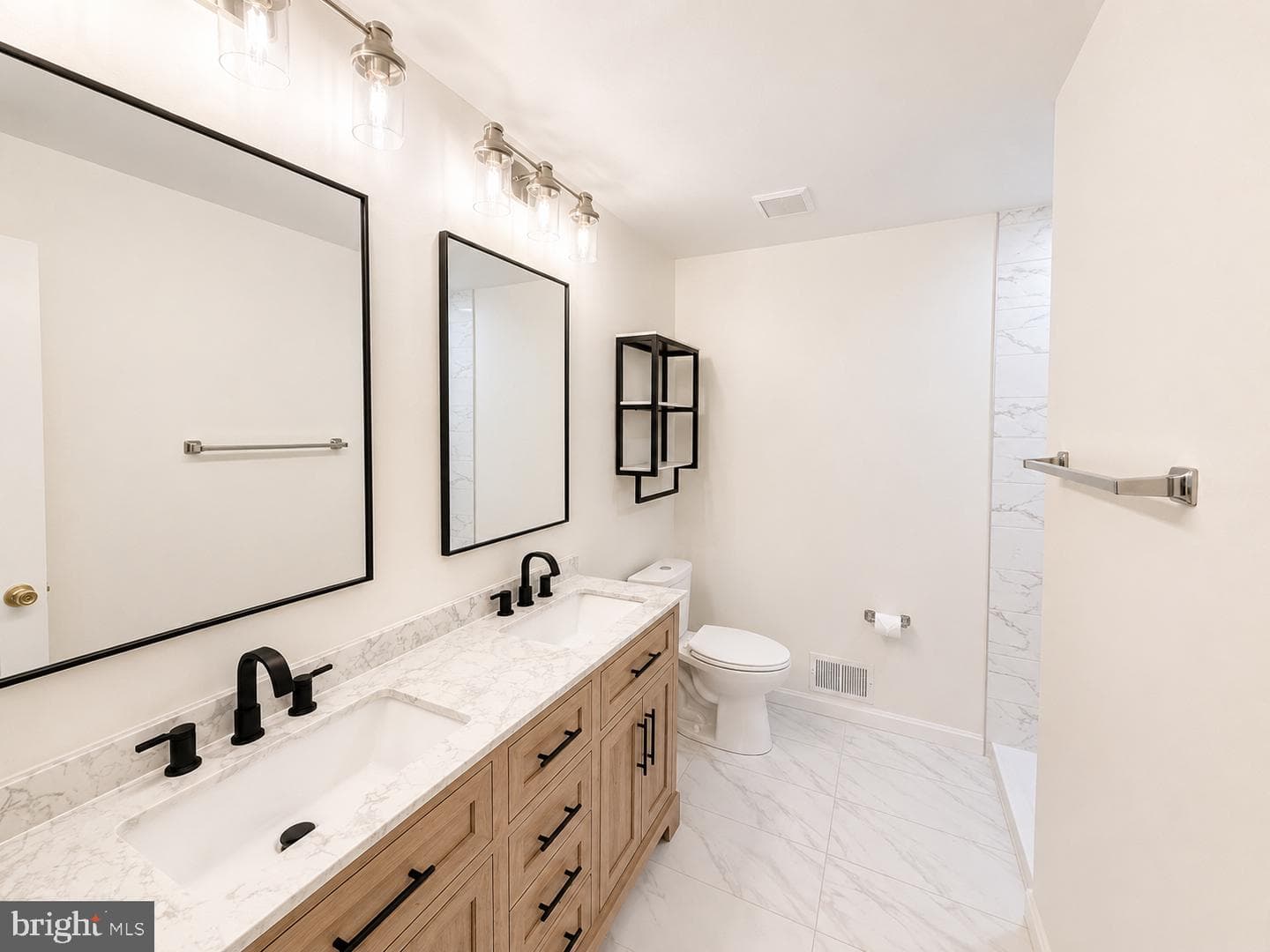 5789 Katsura Court photo 17
