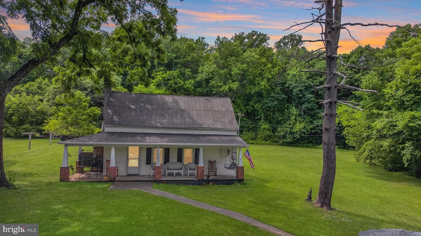 13320 Catoctin Furnace Road photo 3