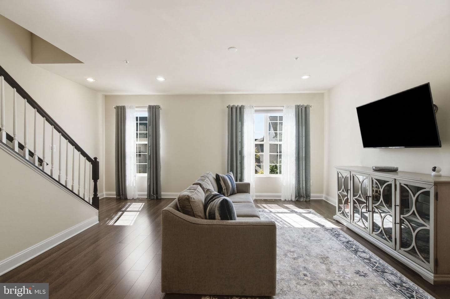 5066 Judicial Way photo 5