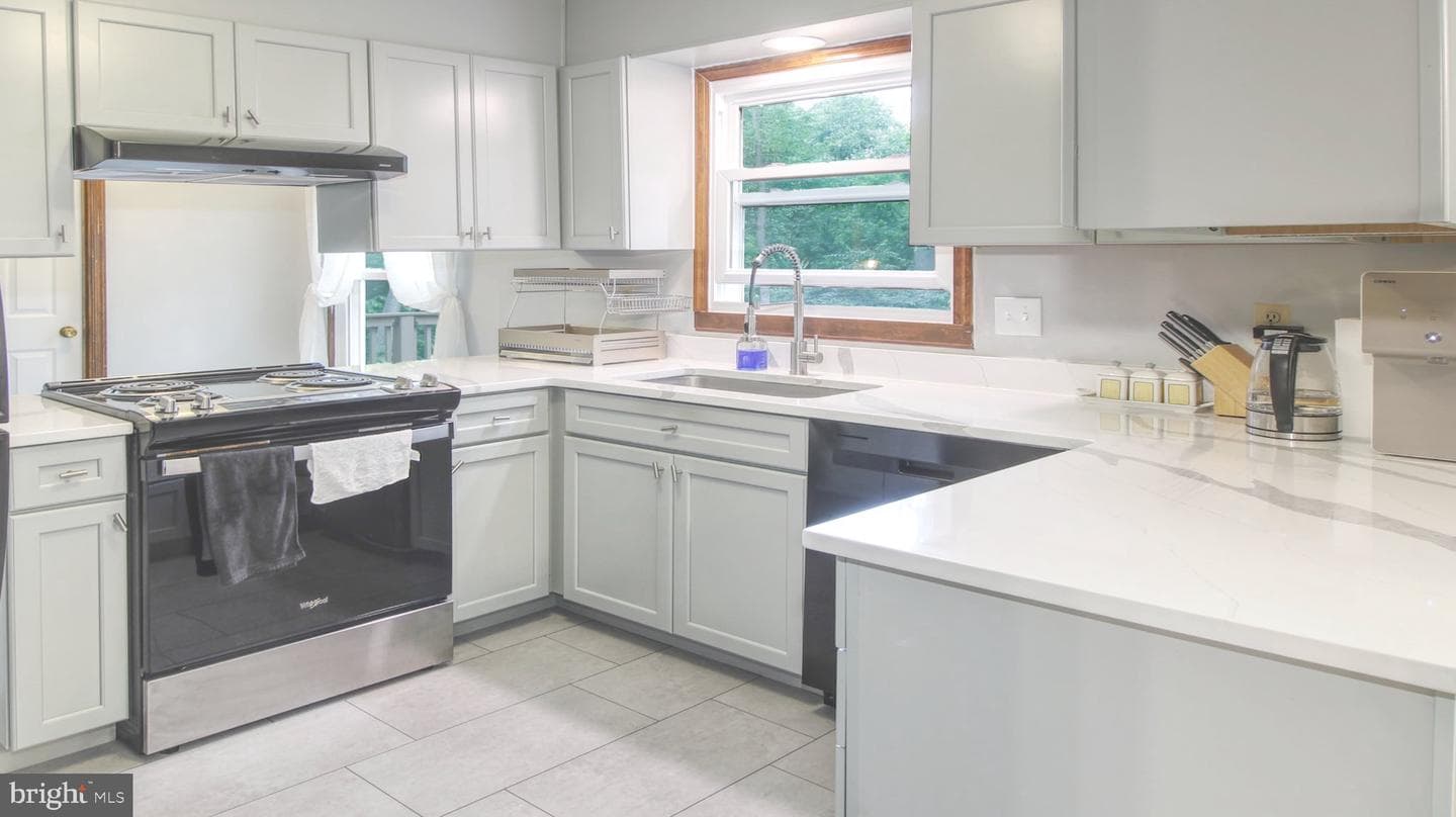 13594 Skyview Terrace W photo 13