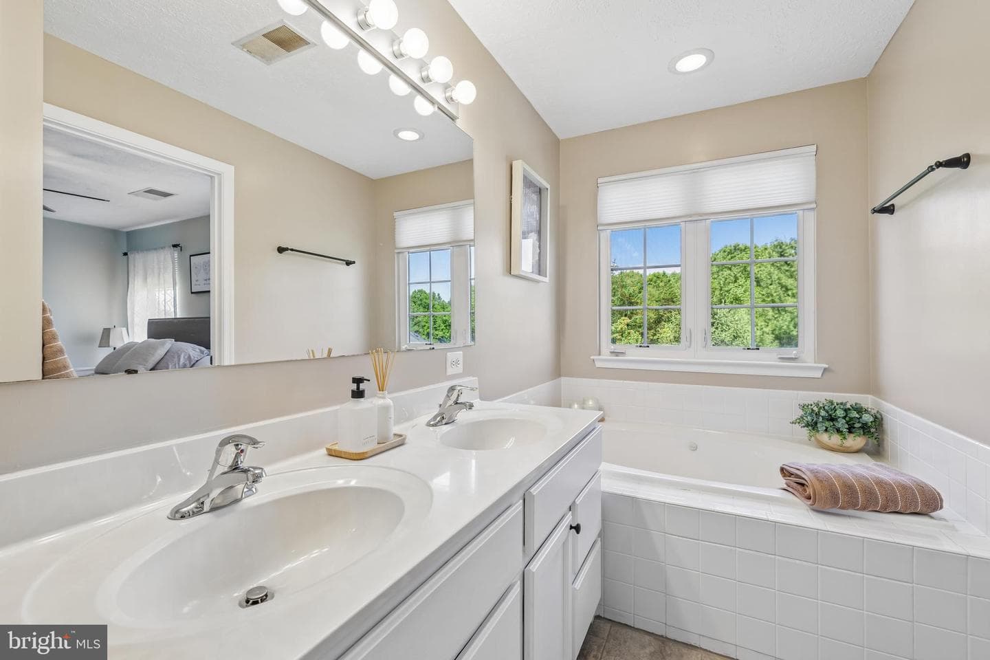 9445 Birchwood Ln photo 27