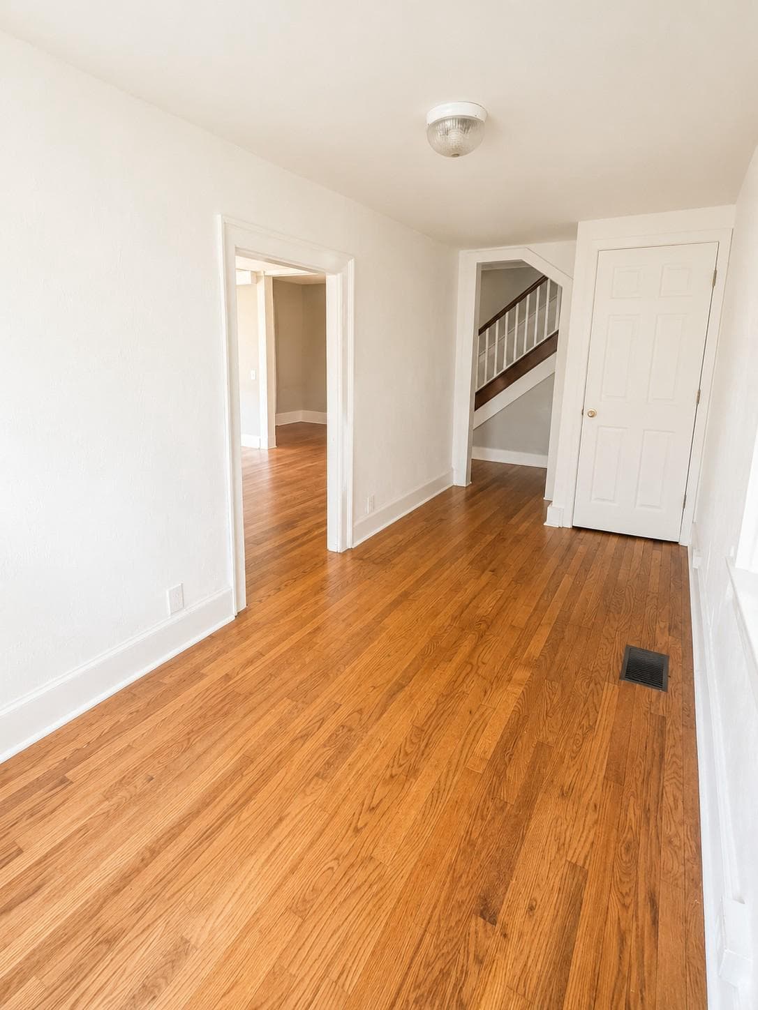 106 N Main Street photo 8