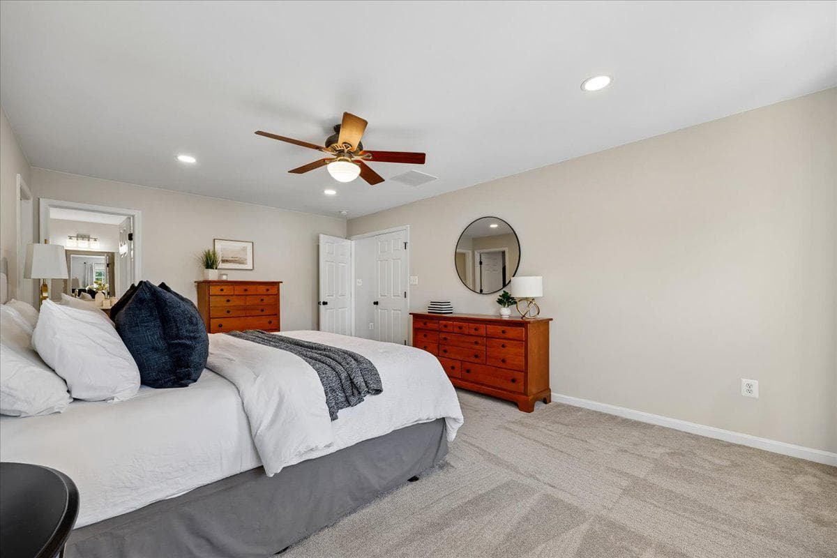107 Redcloud Court photo 32
