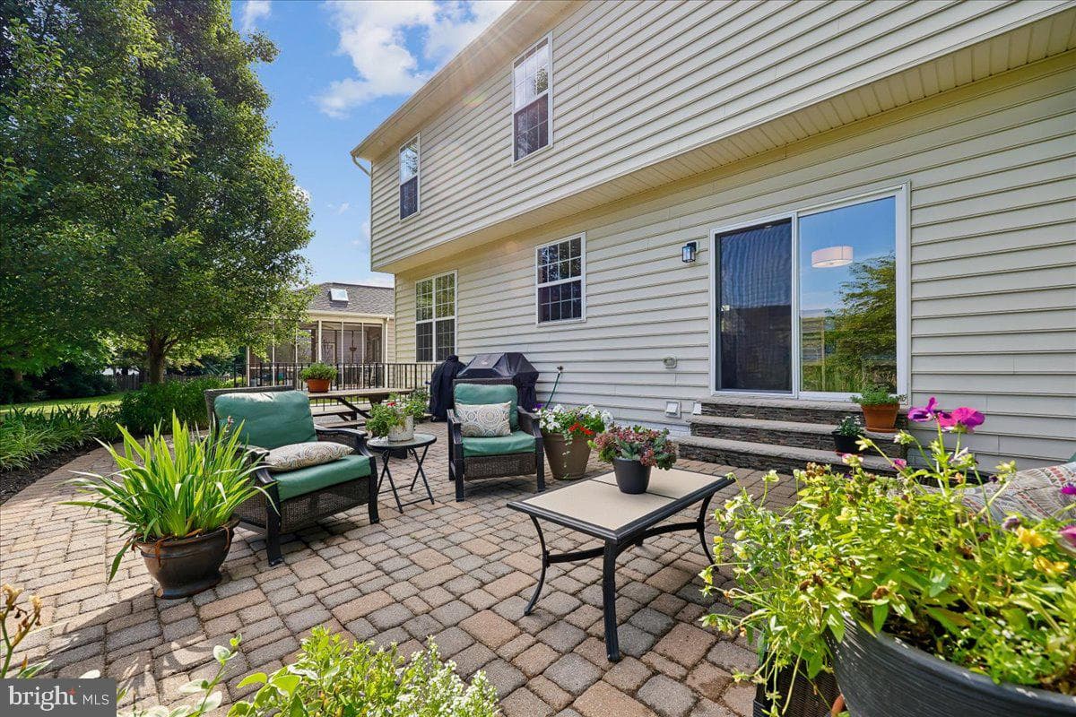 107 Redcloud Court photo 63
