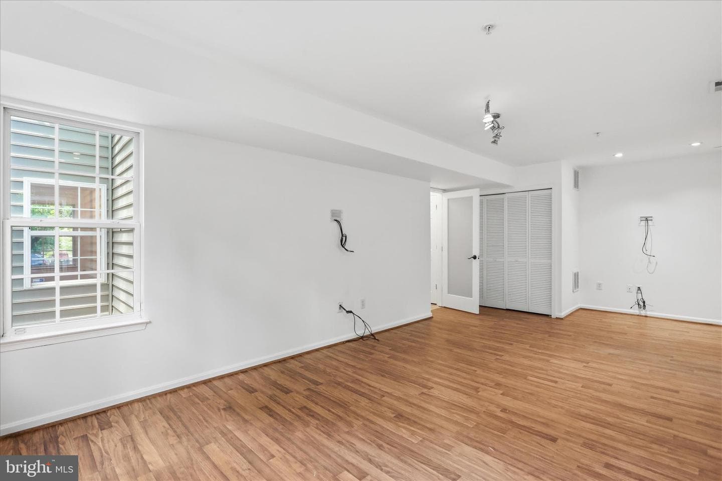 114 Lavenport Circle photo 13