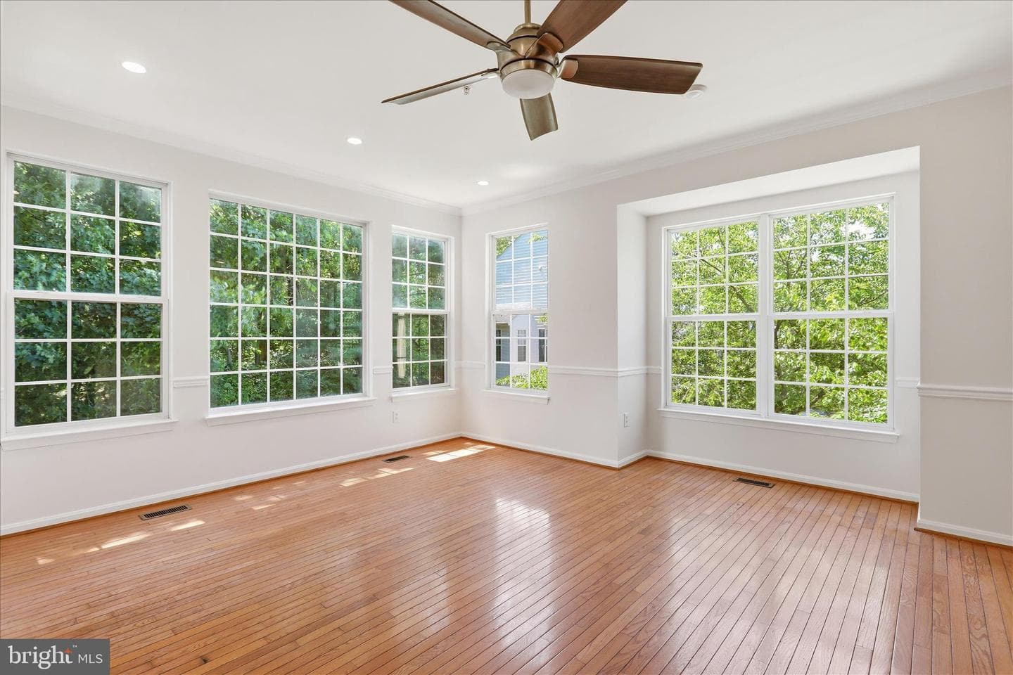 114 Lavenport Circle photo 22