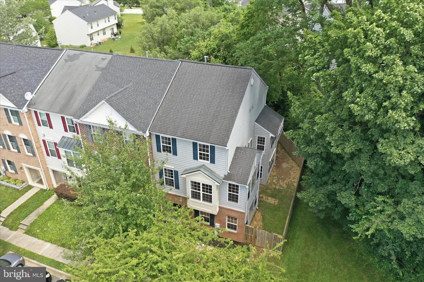 114 Lavenport Circle photo 4
