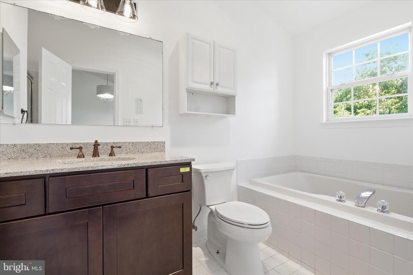 114 Lavenport Circle photo 40